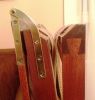 folding_table_closeup_of_hinges_in_folded_position.jpg